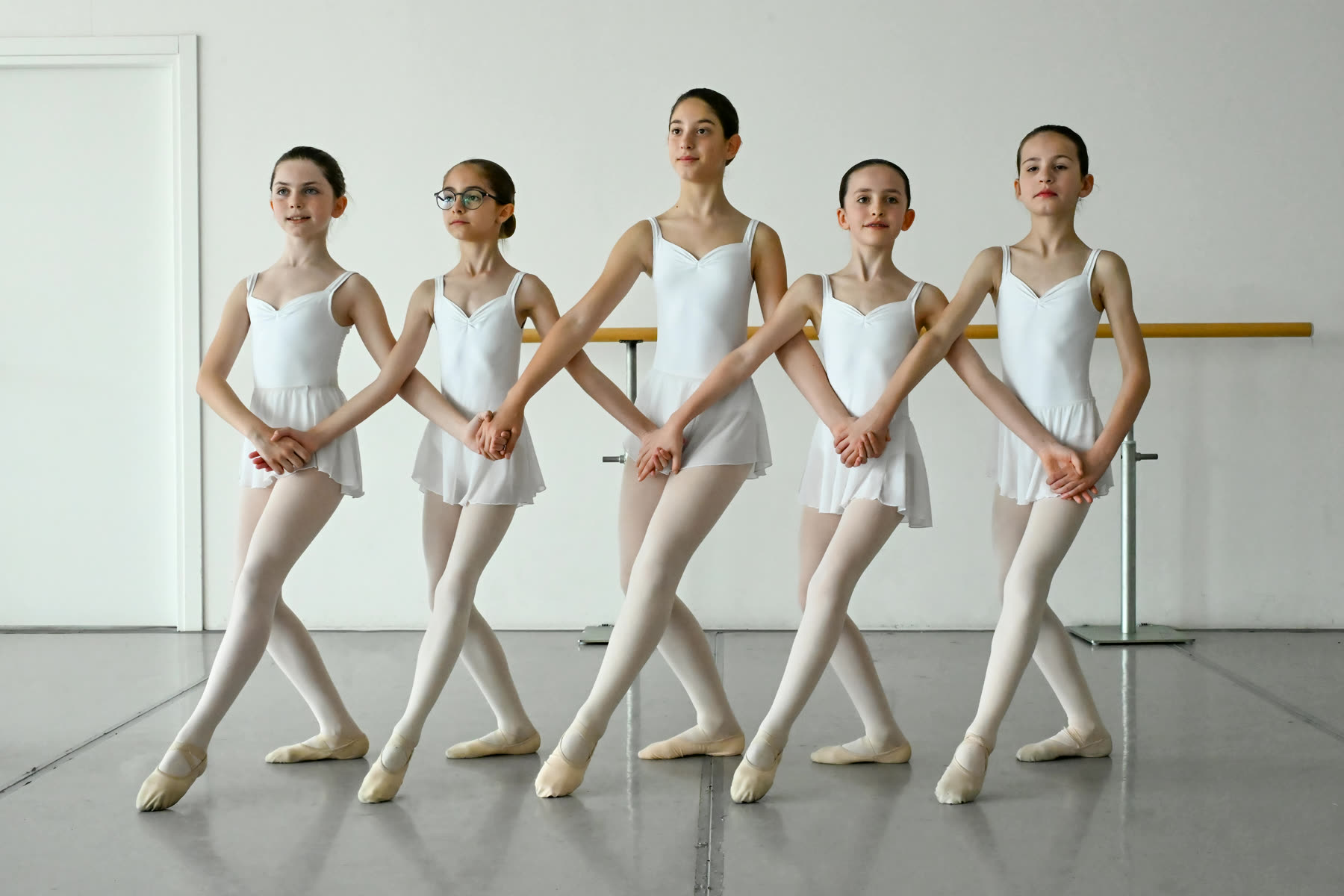 Allievi in studio con postura classica